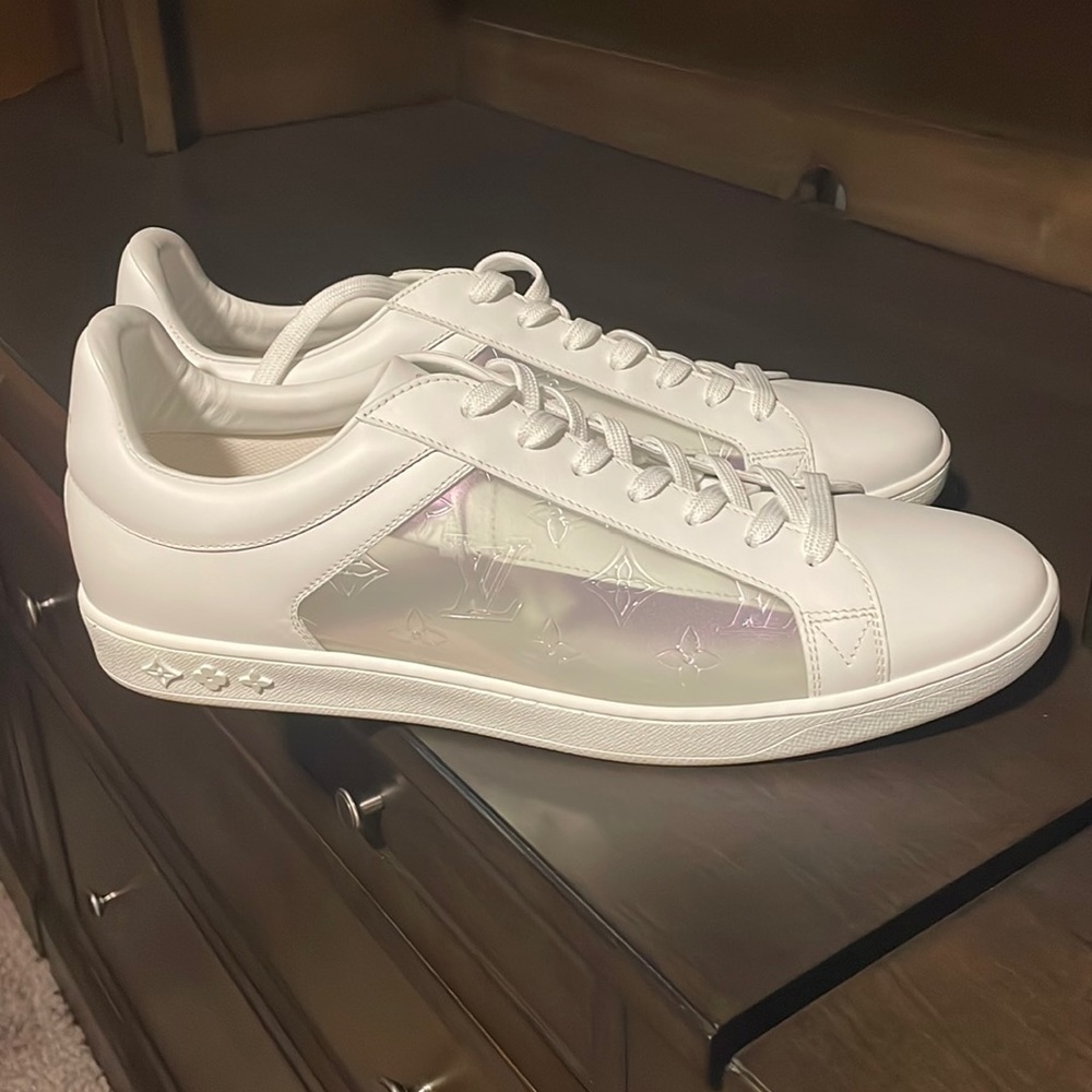 New and Authentic louis vuitton 1a8mak luxembourg sneakers in size 39.5 - Picture 5 of 16